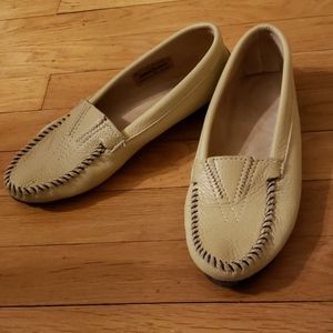 Minnetonka Leather Loafers